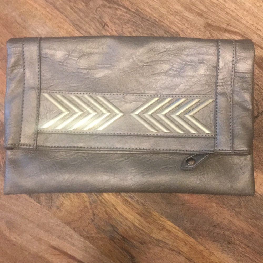🦈 Grey clutch 🦈